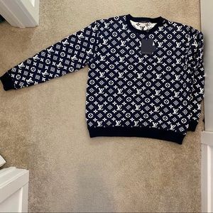New with tags blue and white Louis Vuitton sweatshirt.